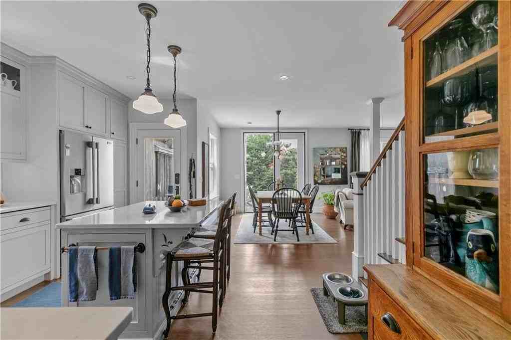 43 Sherman St - Photo 6 of 25