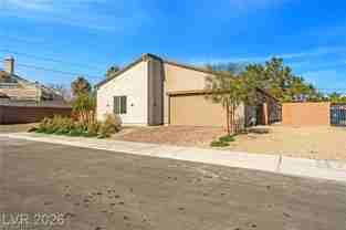 2706 Song Point Ave - Photo 1 of 1