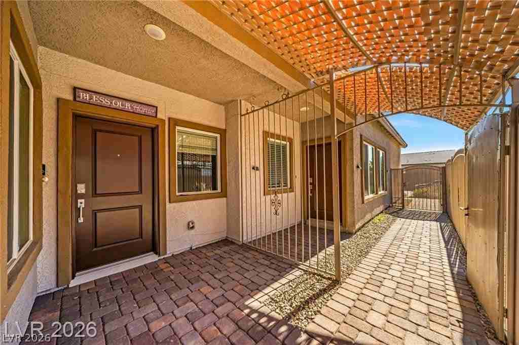2706 Song Point Ave - Photo 3 of 23
