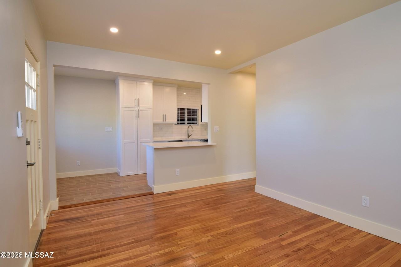 130 N Cherry Ave #2 - Photo 2 of 29