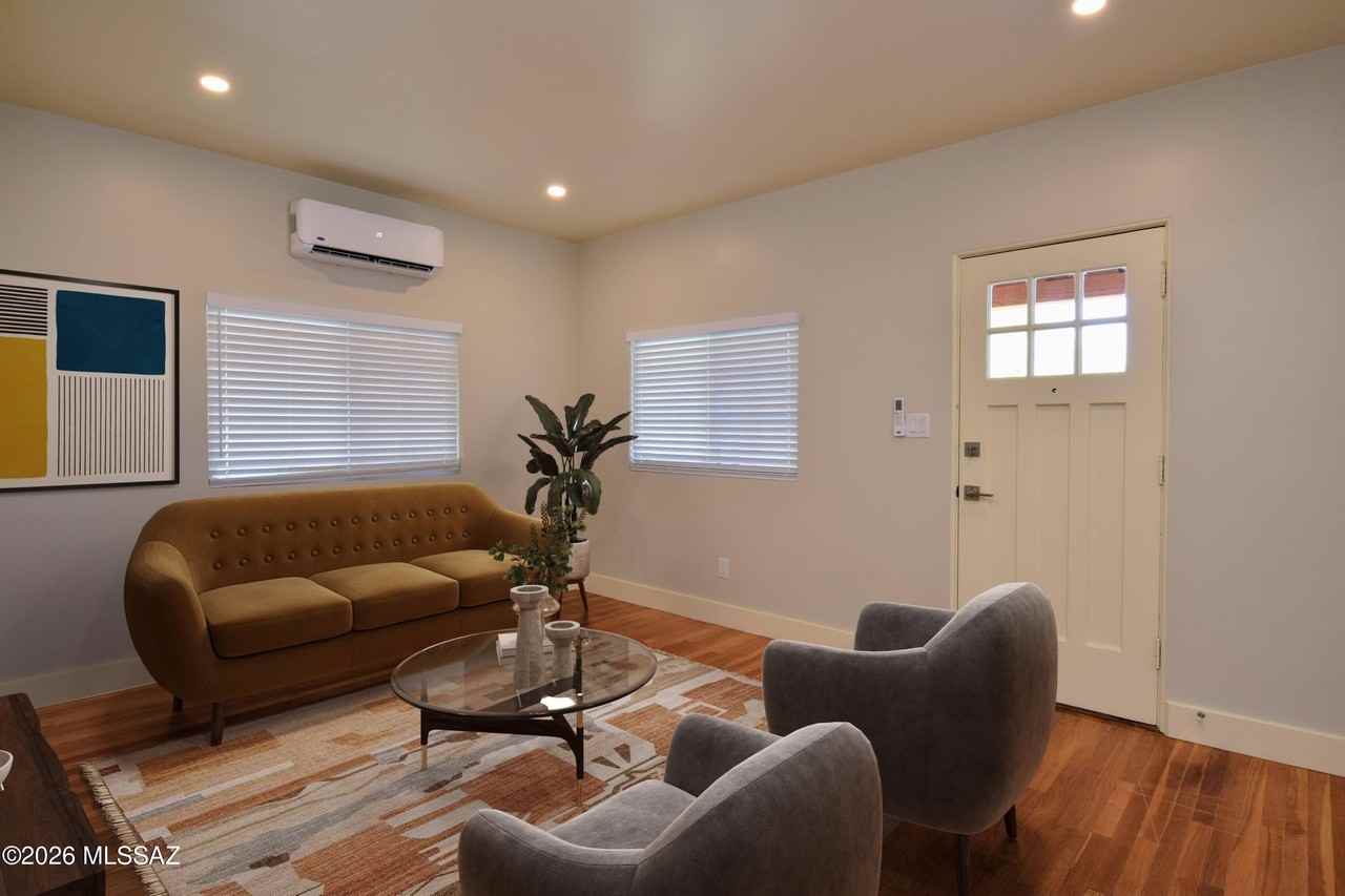 130 N Cherry Ave #2 - Photo 3 of 29