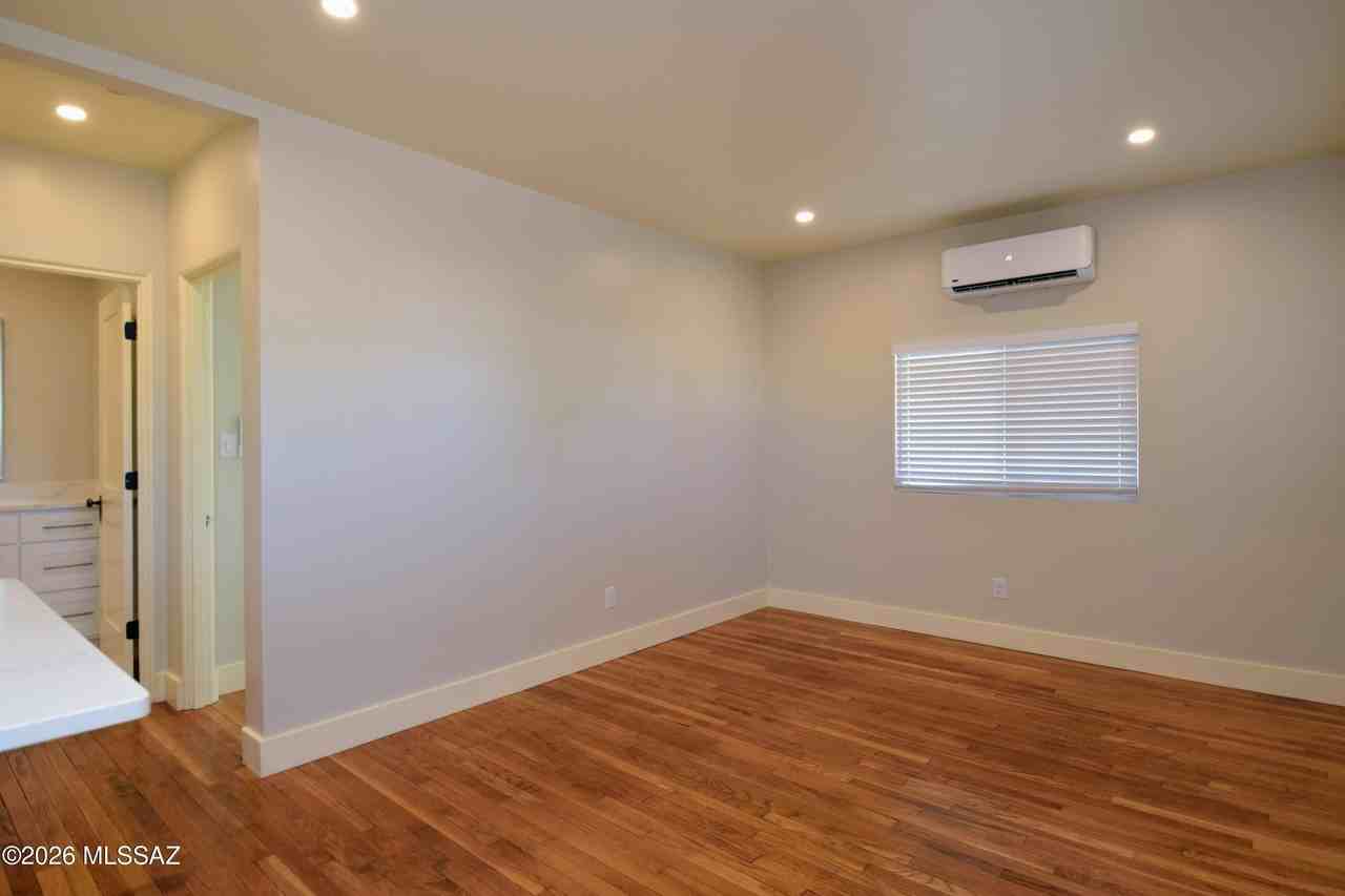 130 N Cherry Ave #2 - Photo 6 of 29