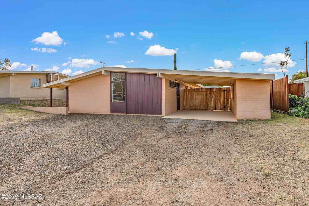 904 W 4th Ave - Photo 2 of 28