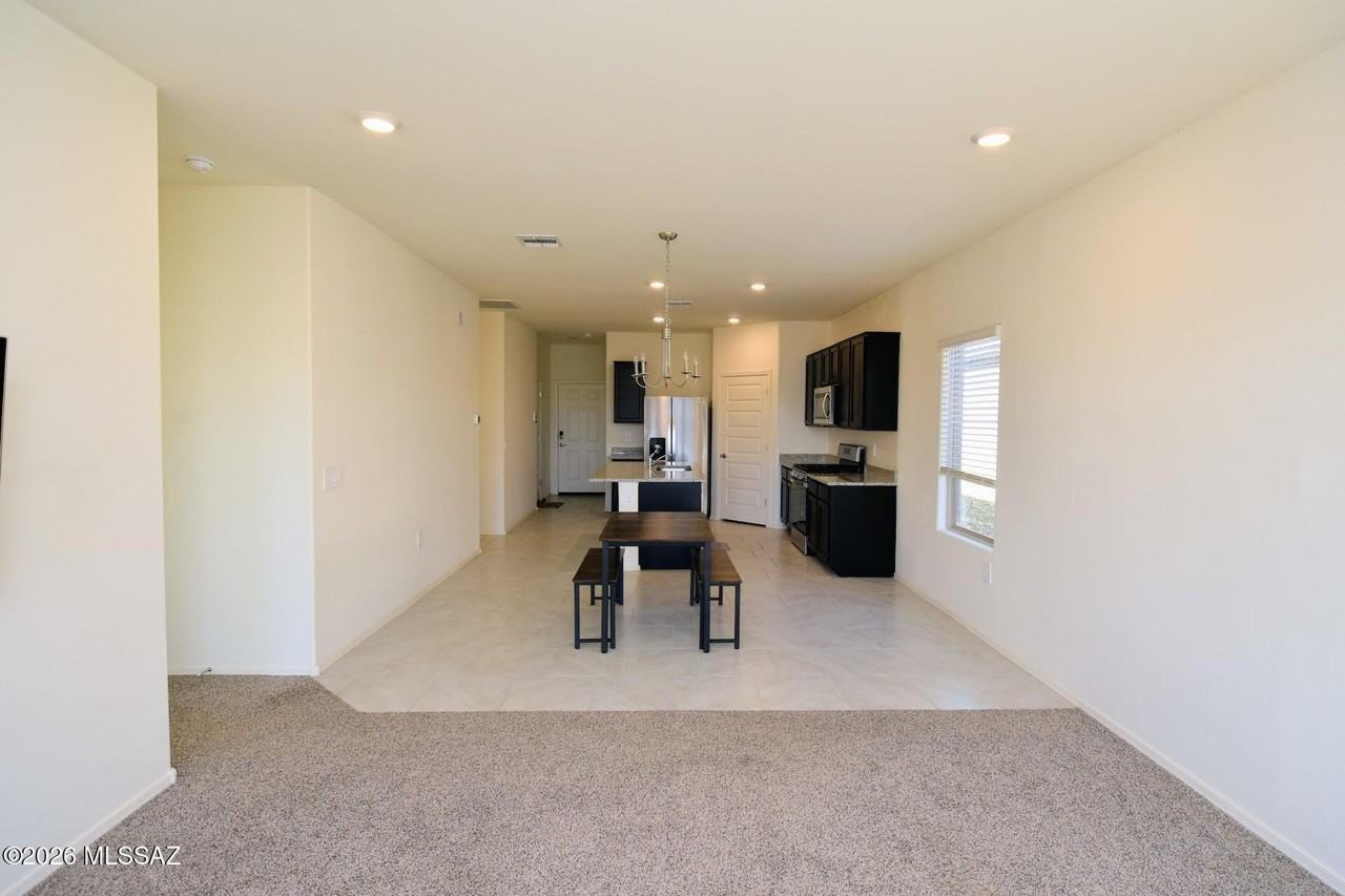 10155 N Leopard Gecko Ter - Photo 6 of 35