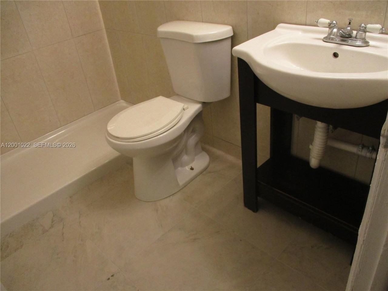 1949 Taylor St ##9 - Photo 5 of 5