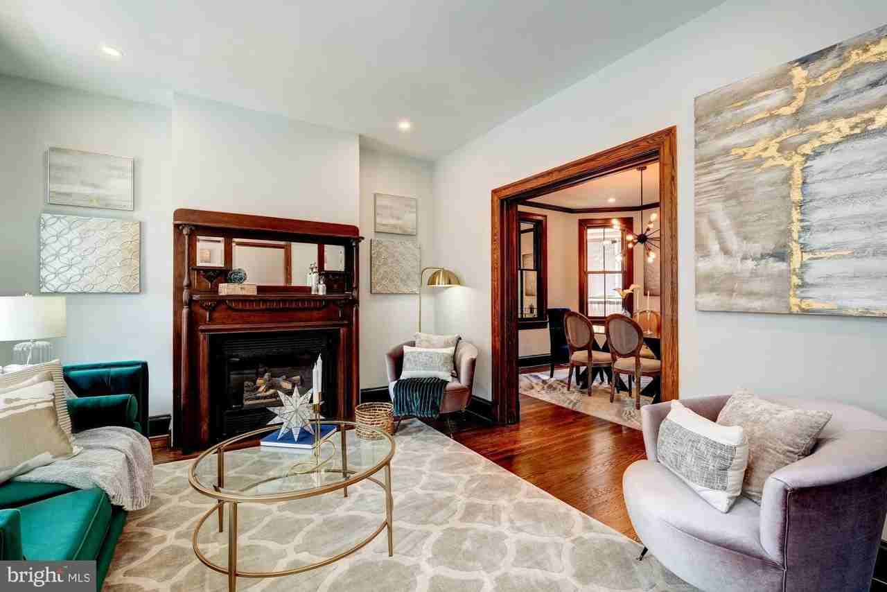 1505 Harvard St Nw - Photo 5 of 35