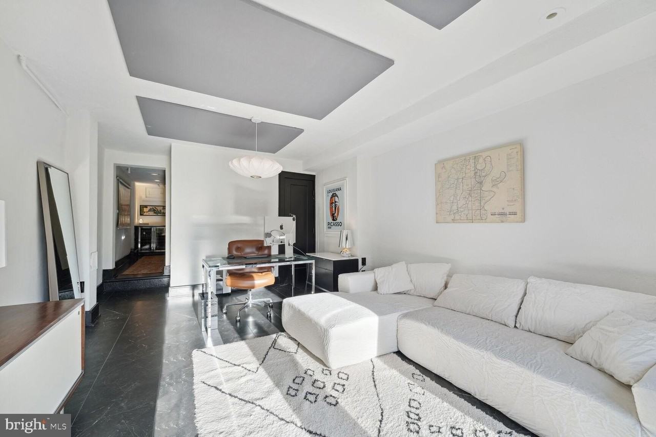 5543 29th St Nw - Photo 7 of 21