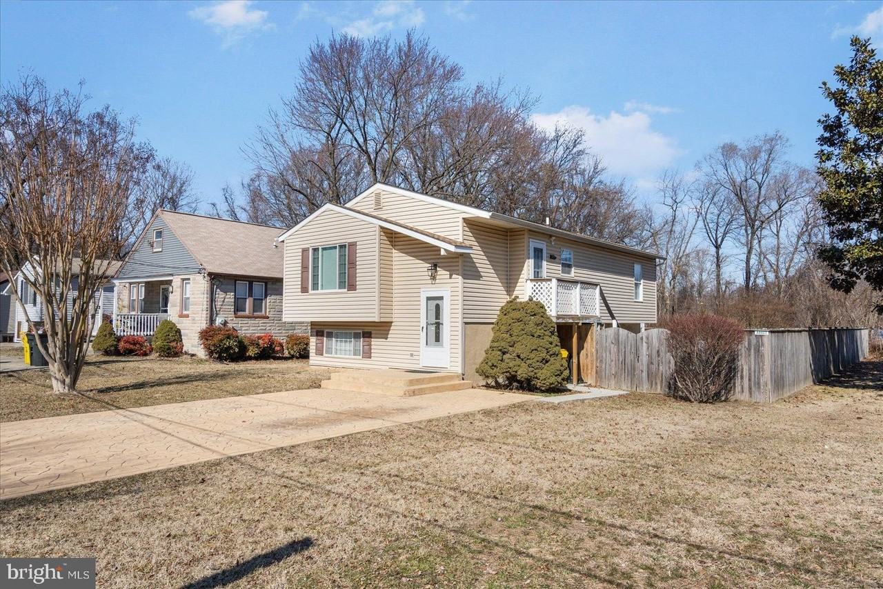 430 Stiemly Ave - Photo 3 of 35