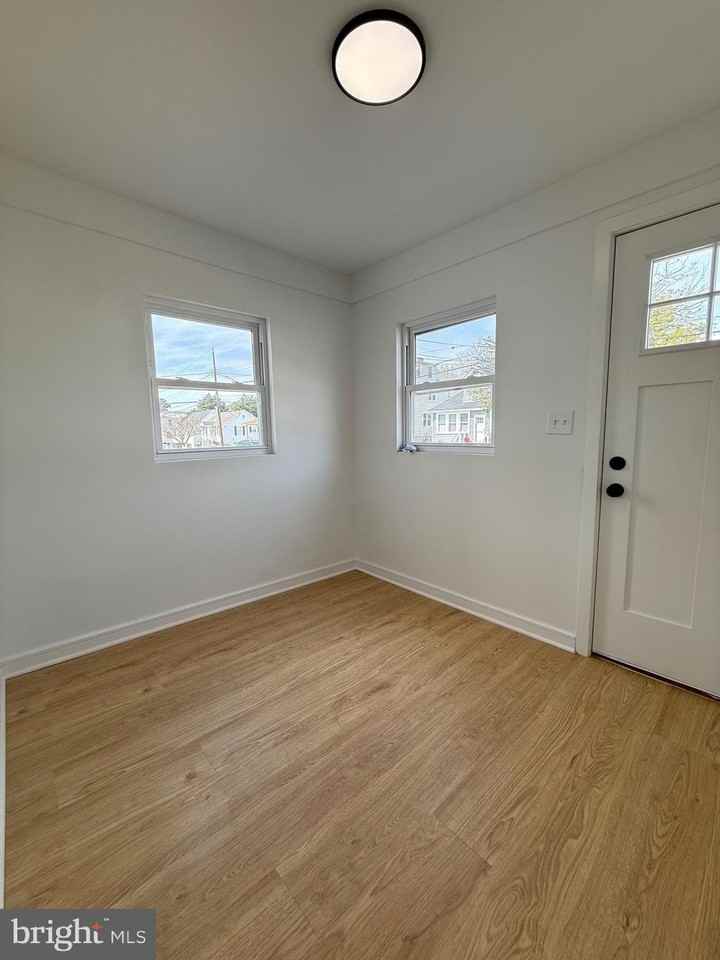 2125 Oakland Rd - Photo 7 of 15