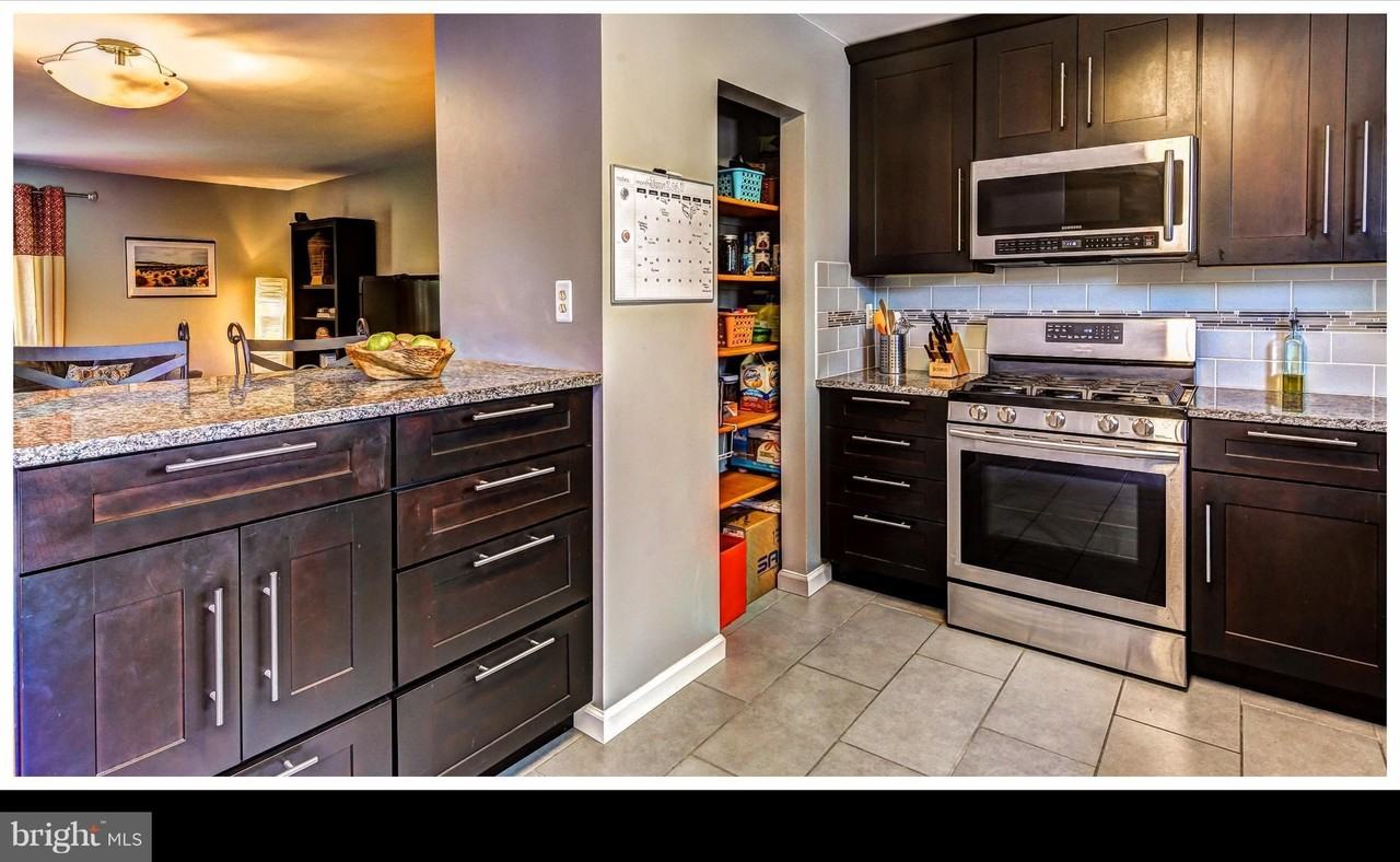 26 Spring Glen Ct - Photo 6 of 30