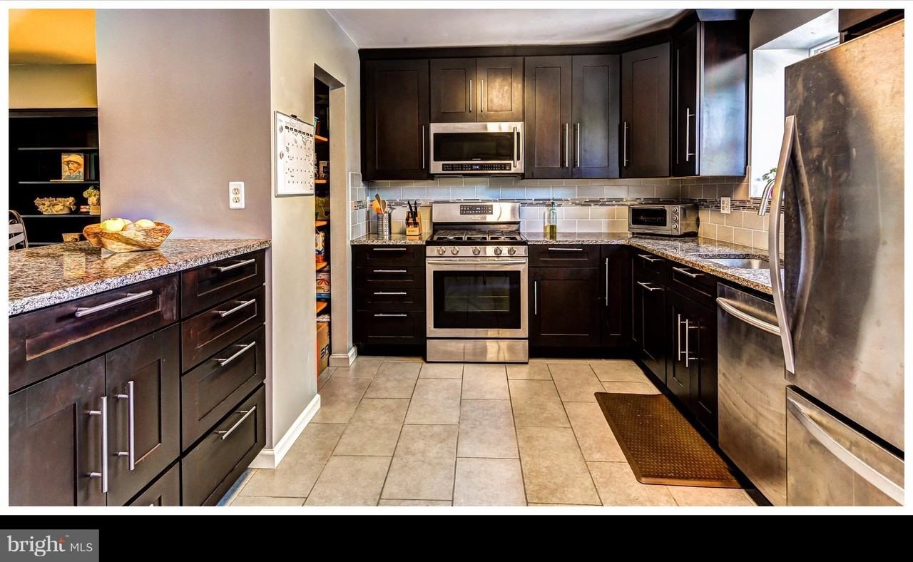 26 Spring Glen Ct - Photo 7 of 30