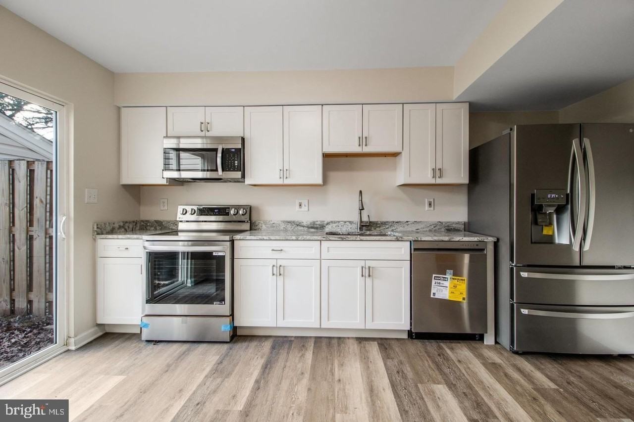 494 Arwell Ct - Photo 2 of 23