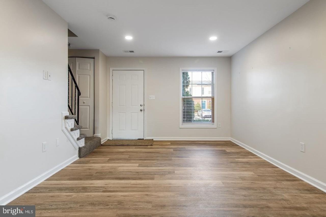 494 Arwell Ct - Photo 5 of 23