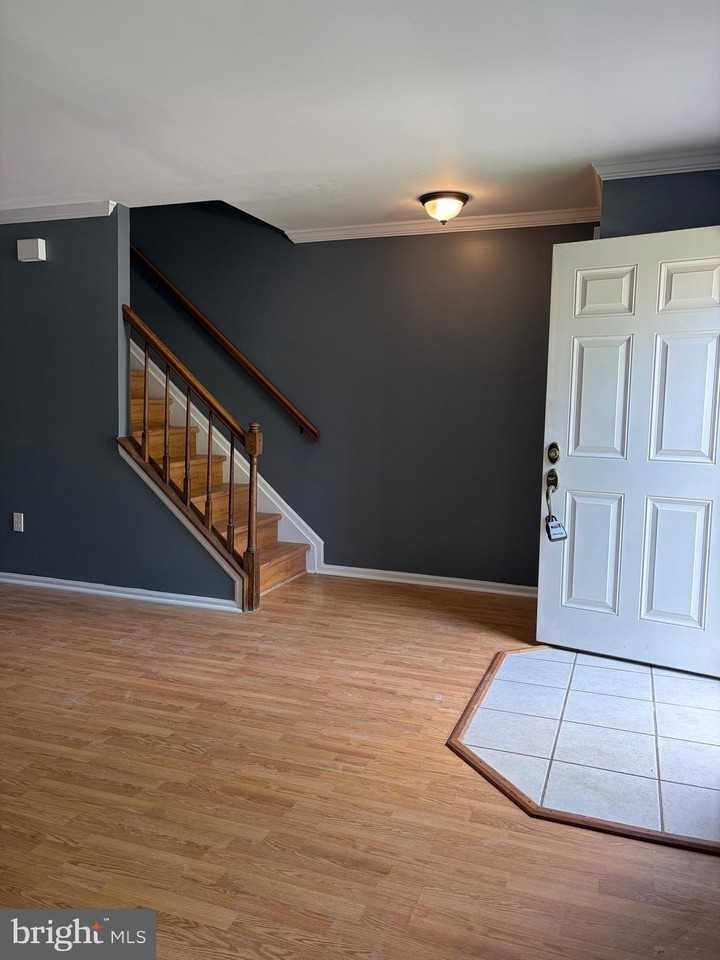 6662 Ducketts Ln #18-6 - Photo 3 of 17