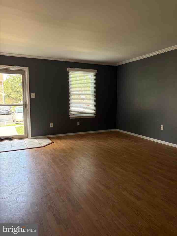 6662 Ducketts Ln #18-6 - Photo 6 of 17