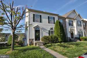 featured image of 10736 Enfield Dr