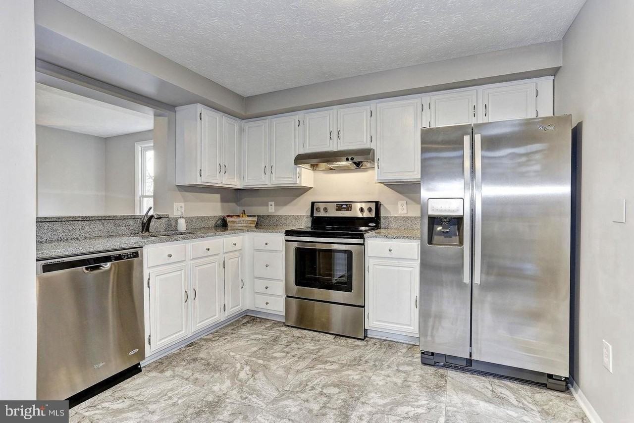 3816 Bonnybridge Pl - Photo 7 of 18