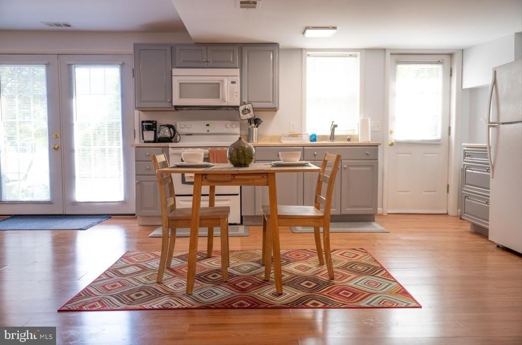 1307 Sarah Dr - Photo 6 of 17