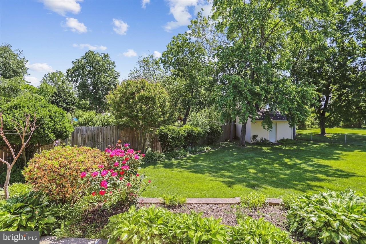 11817 Charen Ln - Photo 7 of 50