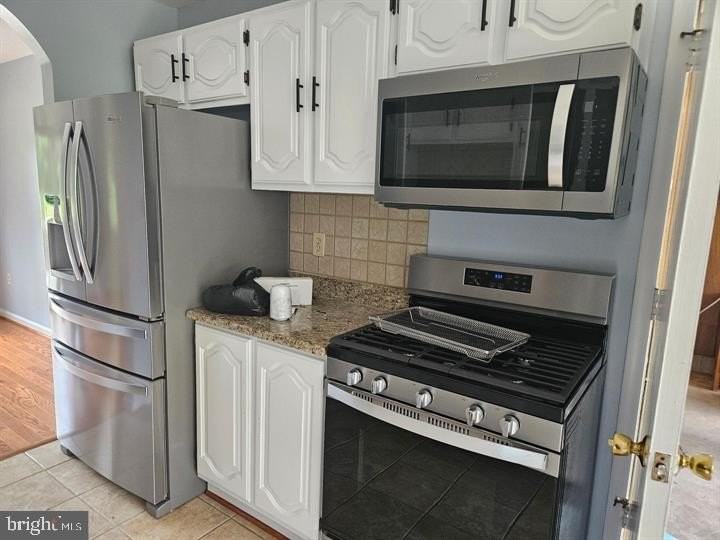 17404 Hughes Rd - Photo 3 of 15