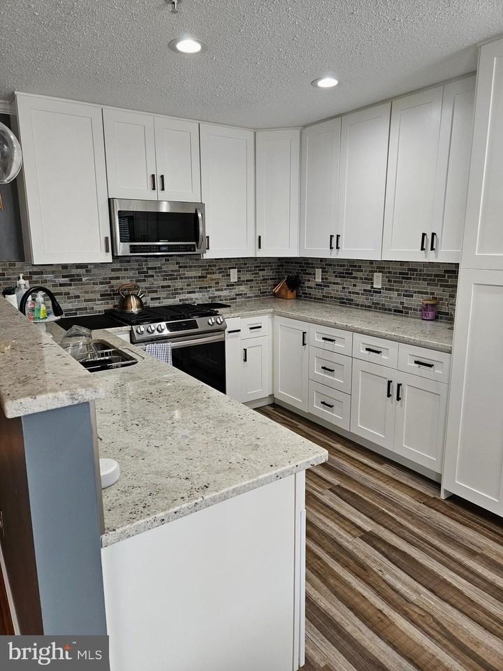 2318 Cold Meadow Way - Photo 3 of 5