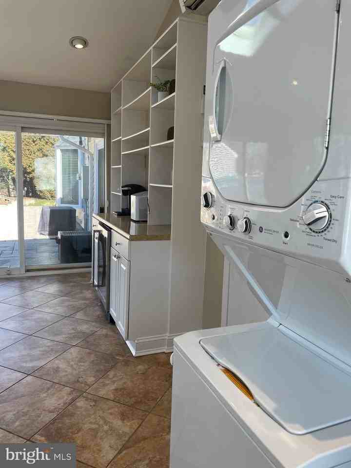 2400 Kemp Way - Photo 7 of 15