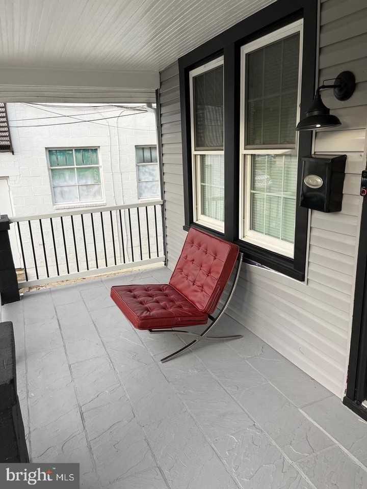 5207 38th Ave #A - Photo 5 of 11