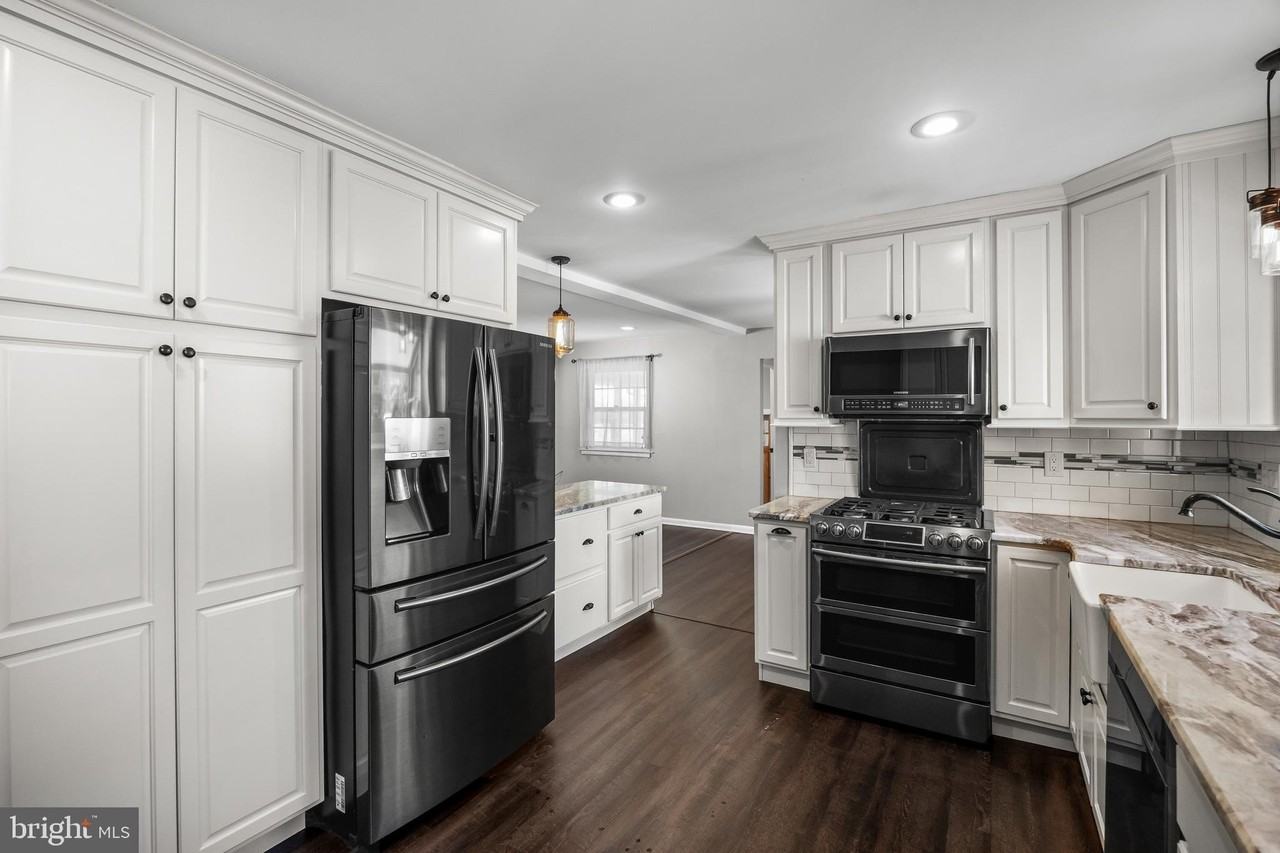 2211 New Albany Rd - Photo 7 of 20