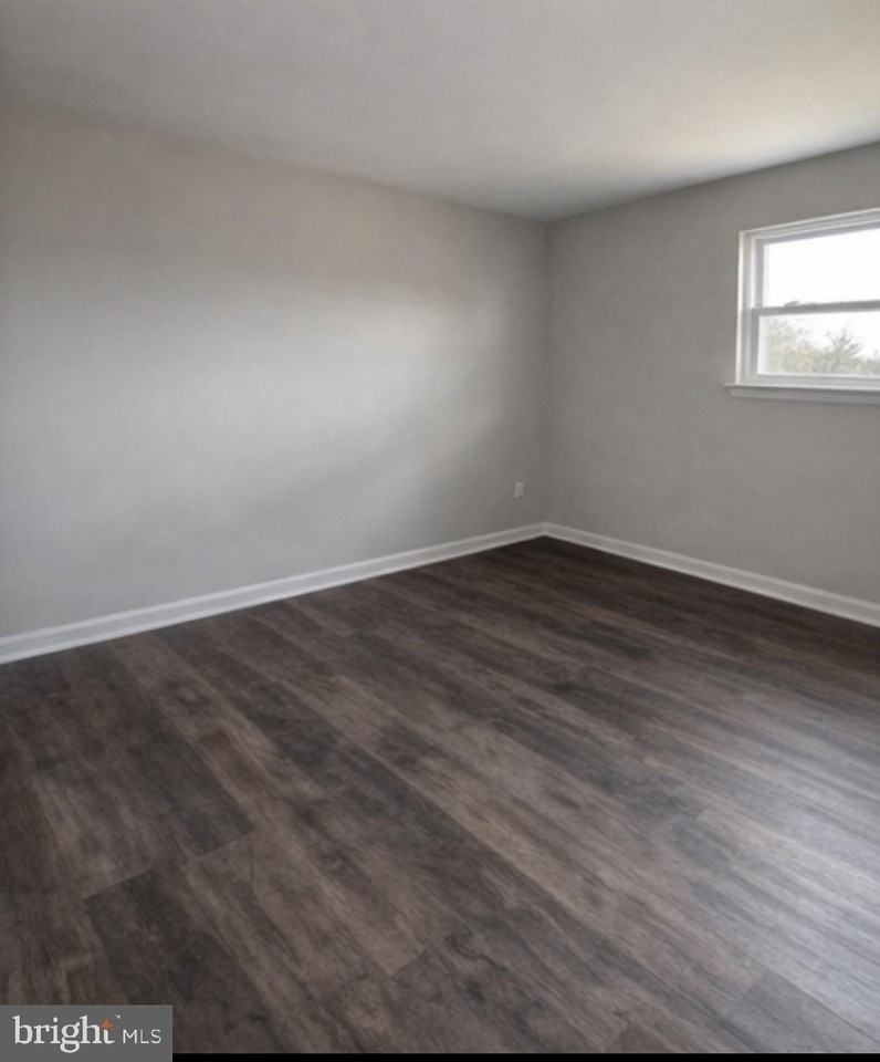 212 Woodlawn Ave #B - Photo 3 of 4