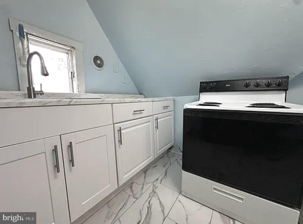 110 S Broad St - Photo 5 of 20