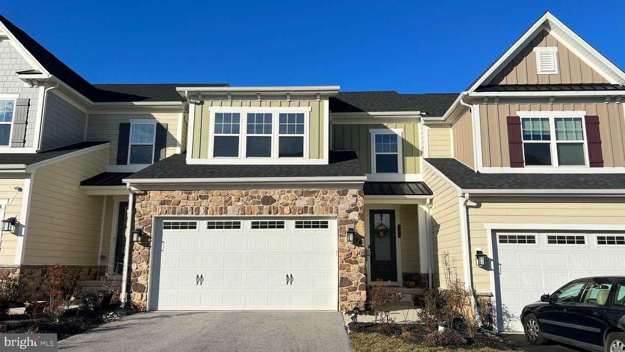 730 Quarry Point Rd - Photo 2 of 42