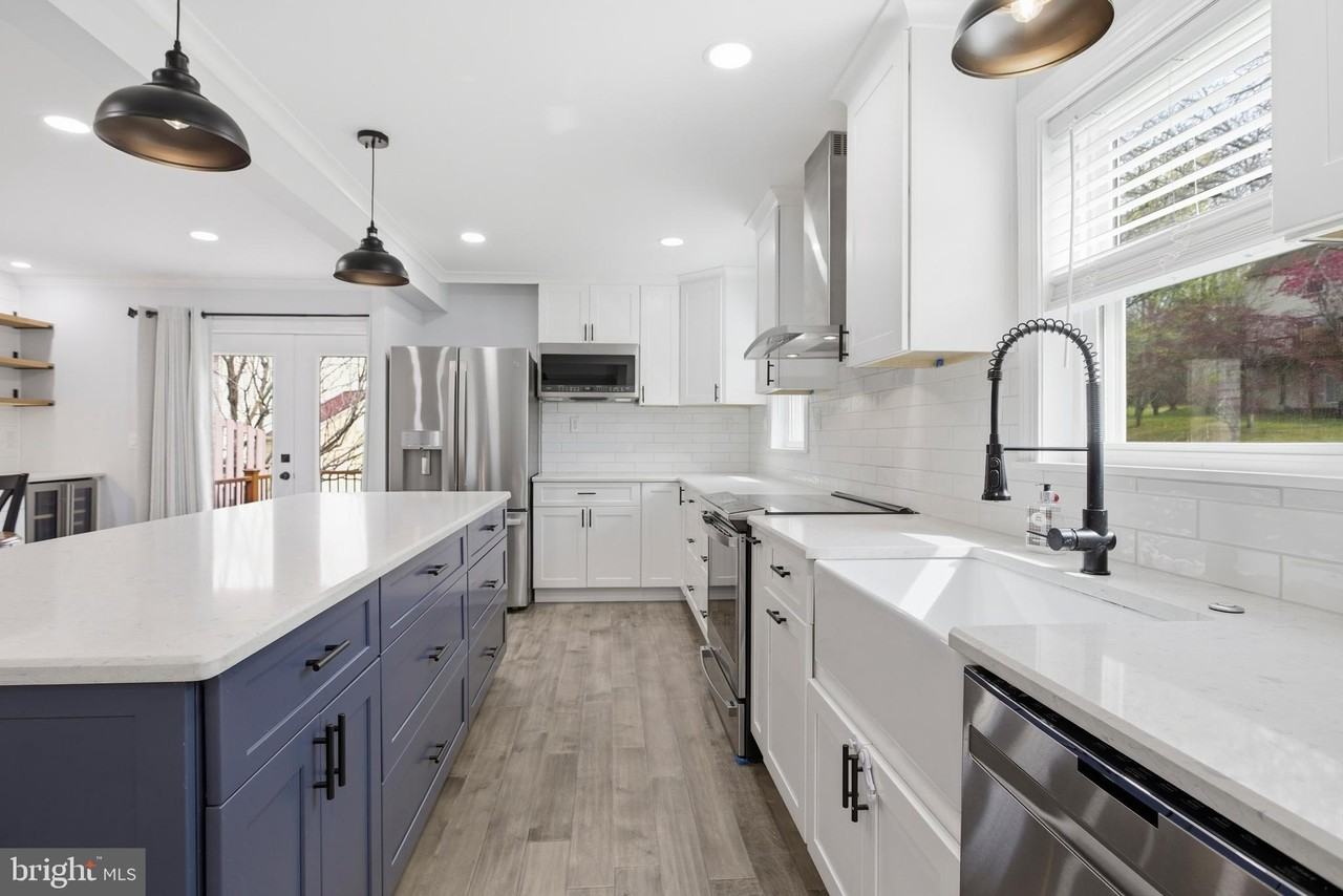 51 Potter Ct - Photo 5 of 37