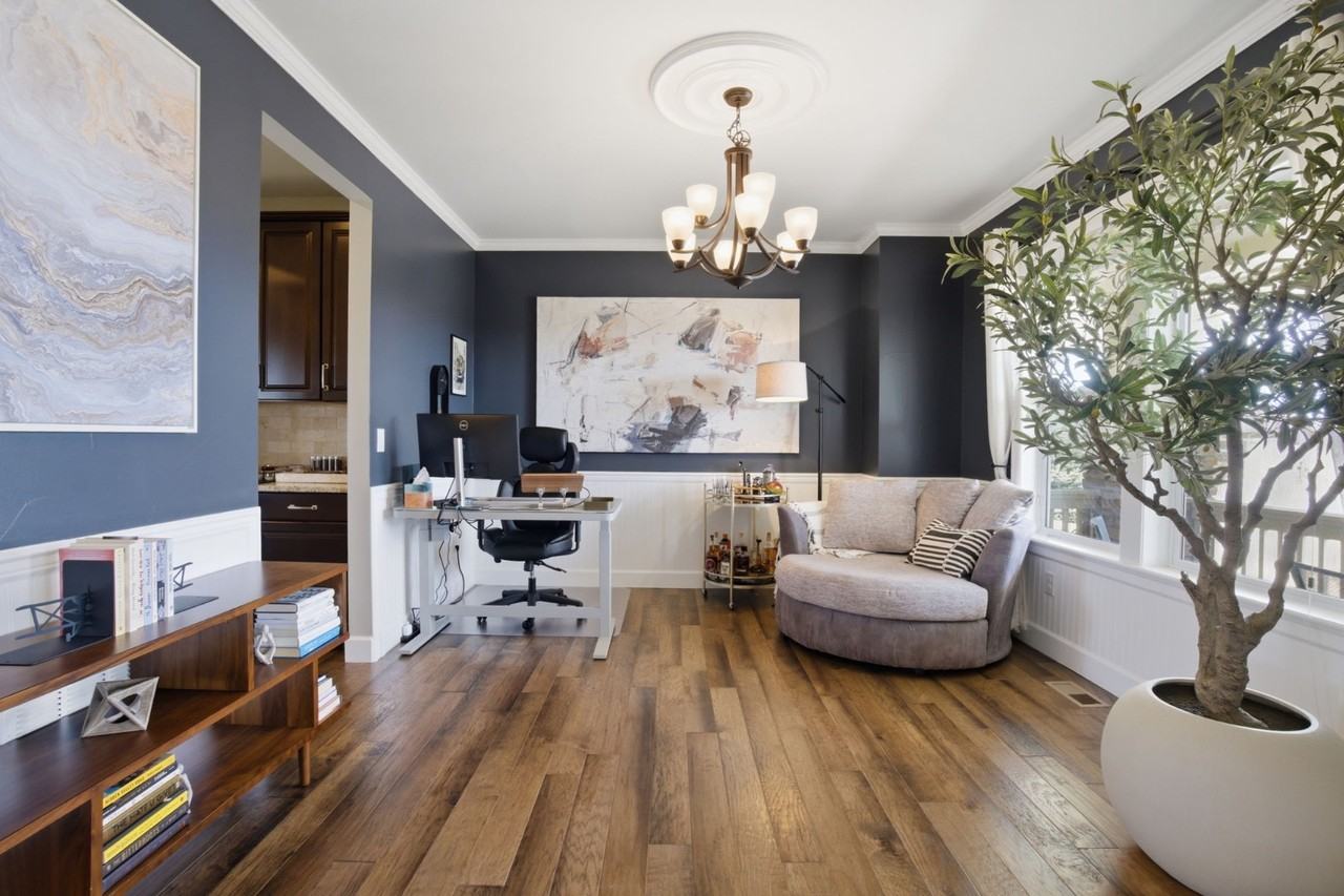 79 Sheldon Ave - Photo 3 of 39