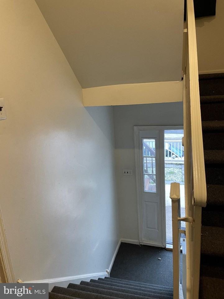 304 Christopher Pl - Photo 6 of 25