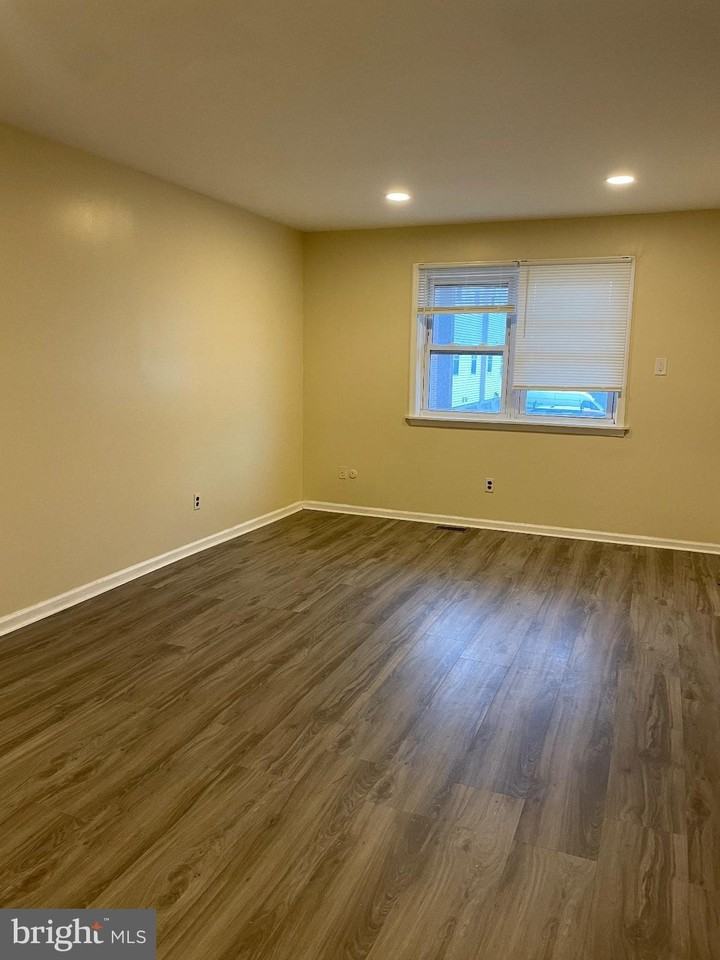 304 Christopher Pl - Photo 7 of 25