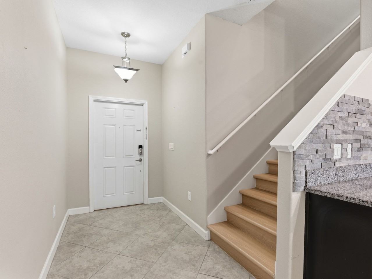 17337 Old Tobacco Rd - Photo 4 of 41