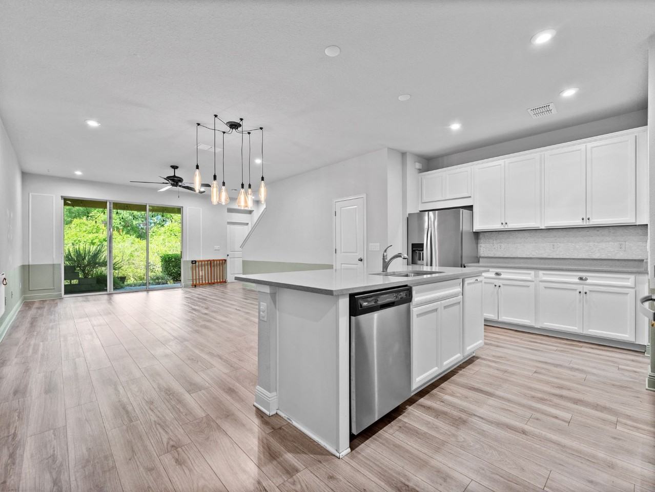 5845 Grand Sonata Ave - Photo 3 of 31