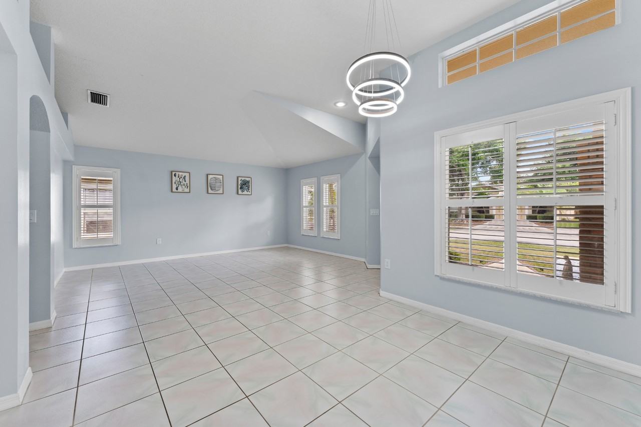 1509 Dawley Ct - Photo 5 of 45