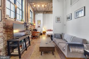 1737 N Howard St #1C - Photo 1 of 1