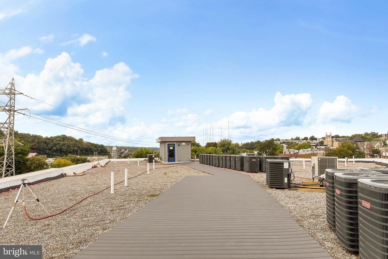 5102 Rochelle Ave #3 - Photo 2 of 12