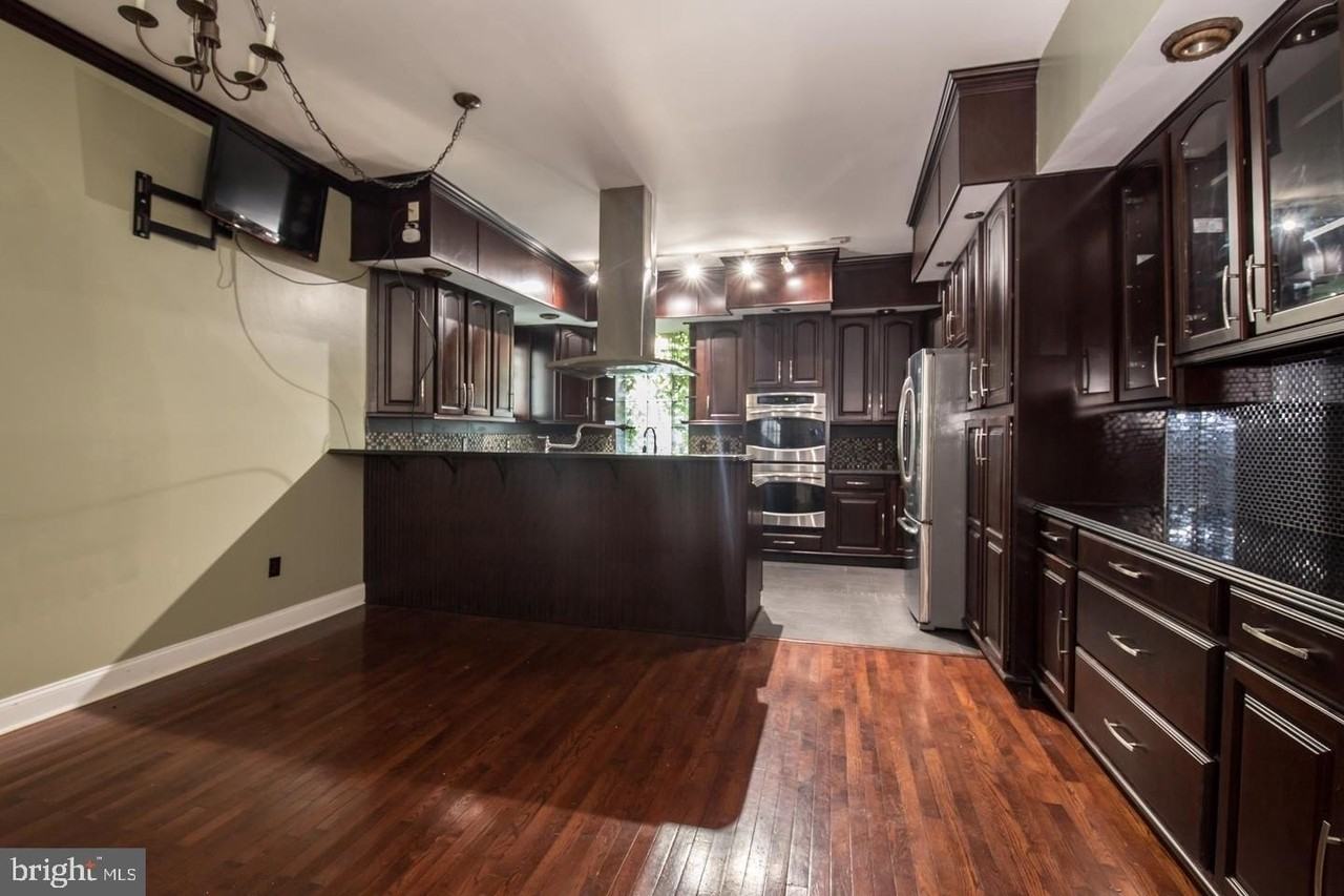 822 N Ringgold St - Photo 2 of 21