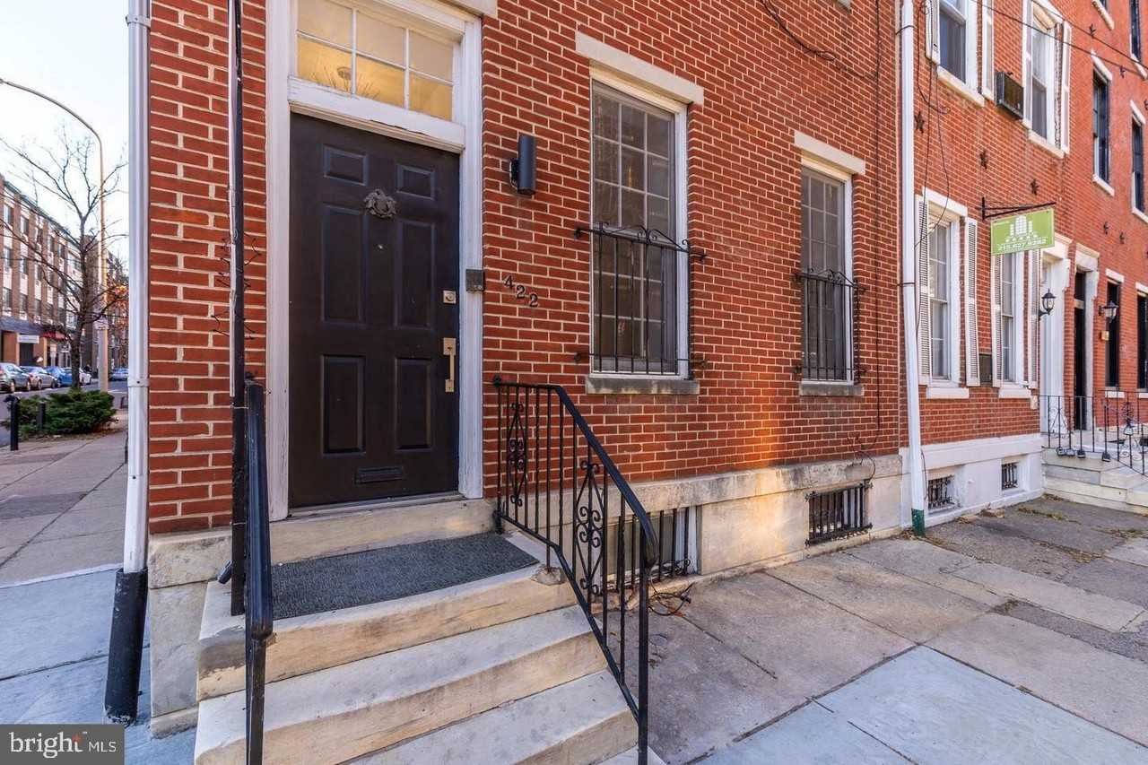 422 S 15th St #1 - Photo 2 of 19