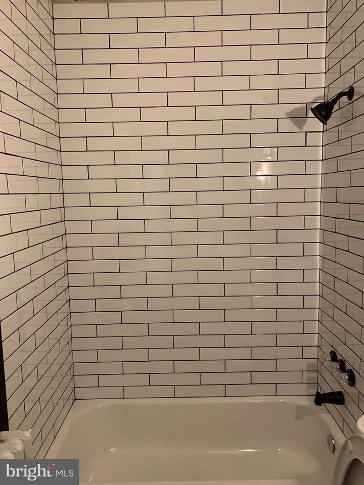 3612 Langston Blvd #1 - Photo 5 of 18