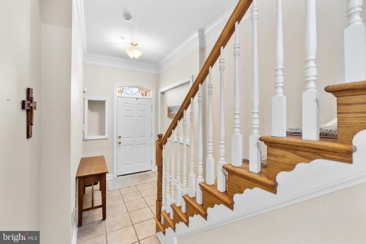 5187 Brawner Pl - Photo 4 of 50