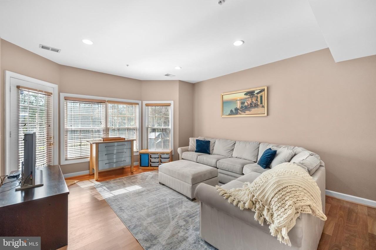 5187 Brawner Pl - Photo 7 of 50