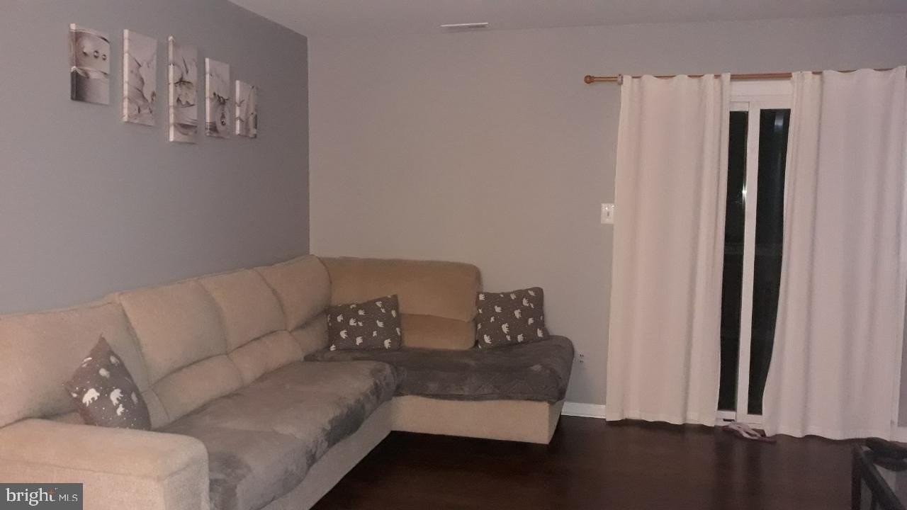 4154 Pleasant Meadow Ct - Photo 6 of 14