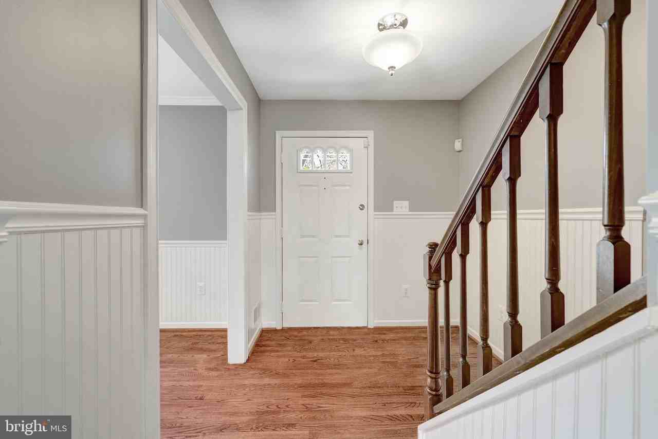 10355 Granite Creek Ln - Photo 4 of 32