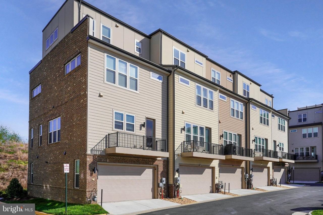 14301 Beckett Glen Cir - Photo 4 of 39