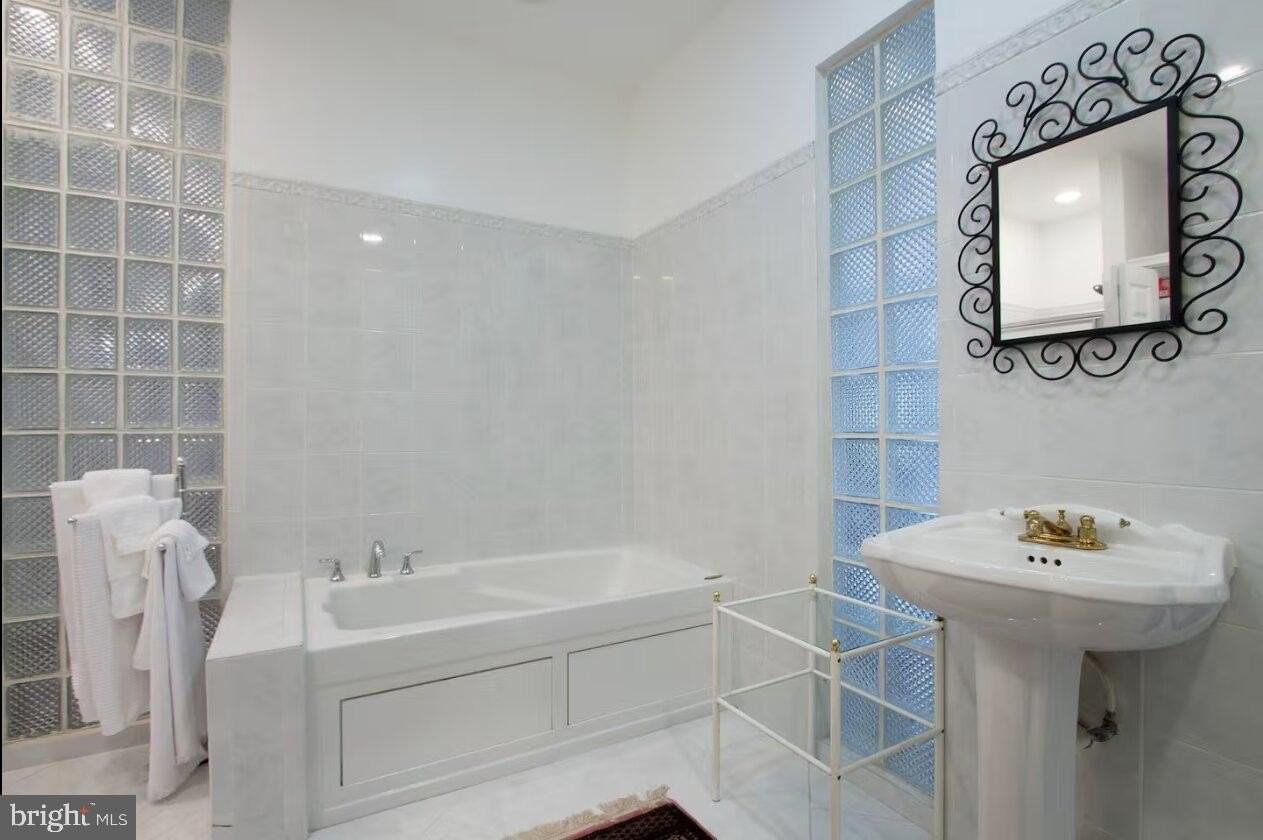 2403 Shreve Hill Rd - Photo 5 of 20