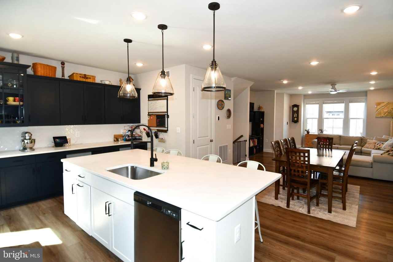 7211 Mountaineer Dr - Photo 7 of 50